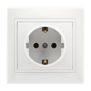 Розетка 1-местная с заземлением 16А белая «Венера»